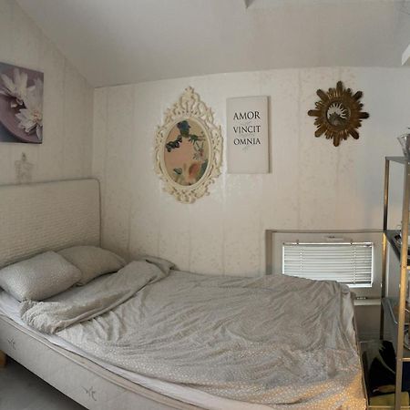 Apartamento Pieni Huone 1 Km Jokirannasta Turku Exterior foto